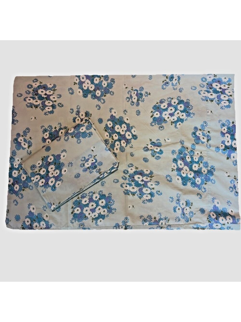 VTG Pacific Miracle Blue Floral Pillowcases Set Of 2 Standard Size Retro USA